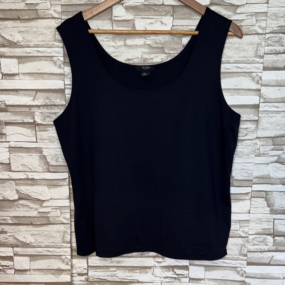 ALGANI Woman 2X Classic Black Scoop-Neck Basic Layering Tank